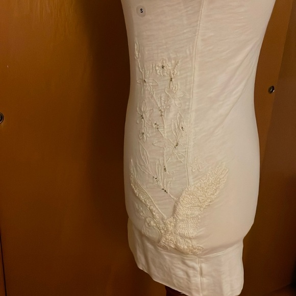 American Eagle white short sleeves T-shirt..Size S, embroidered flowers / eagle - Picture 8 of 17